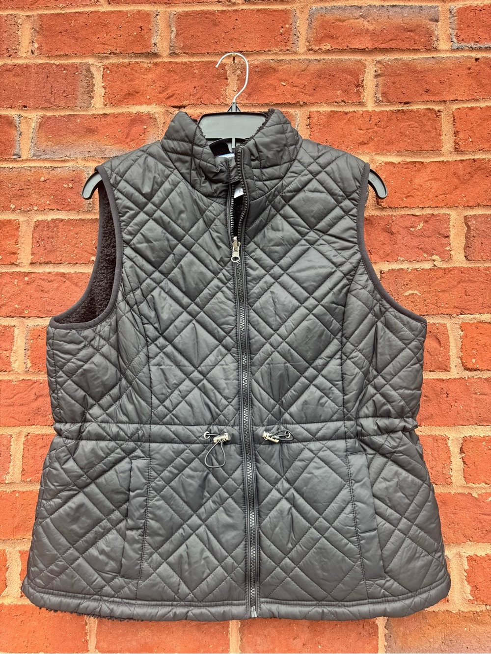 Women's Quilted Sleeveless Vest - Black